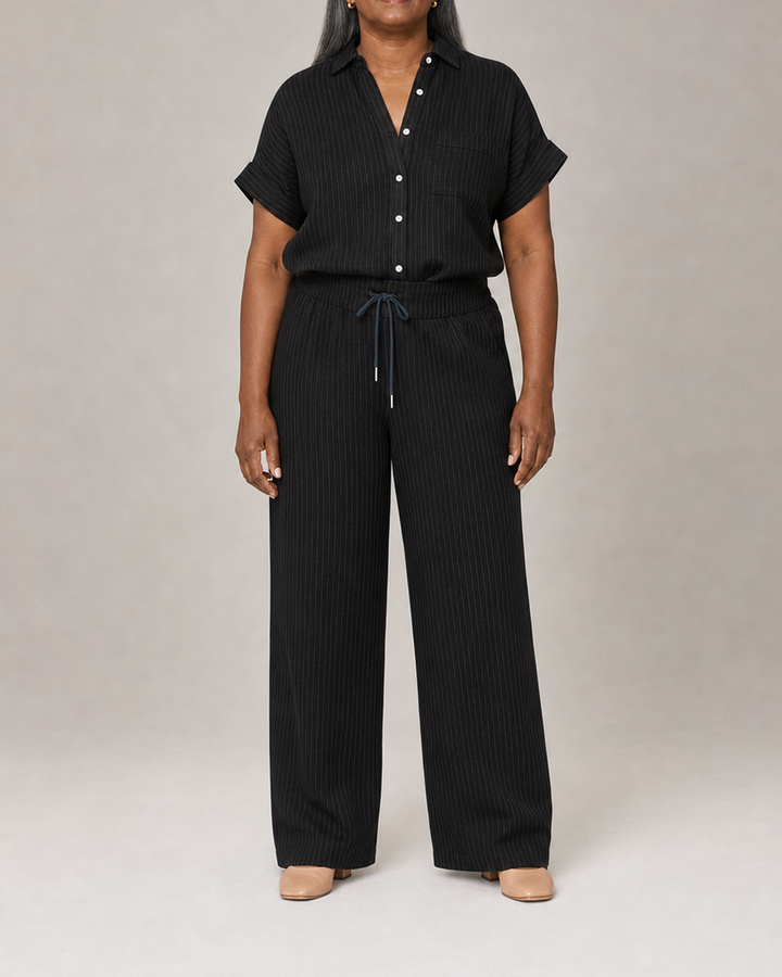 Ode in onyx black