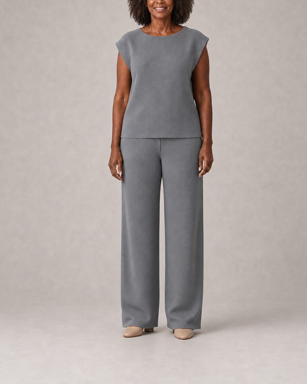 Charlotte in smoke grey
