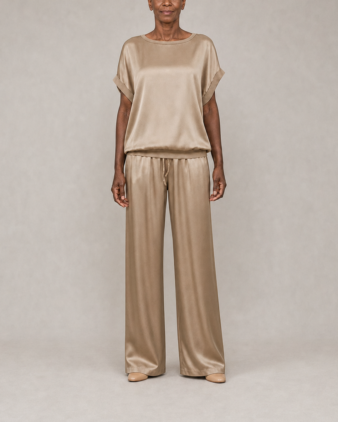 Elara in khaki beige