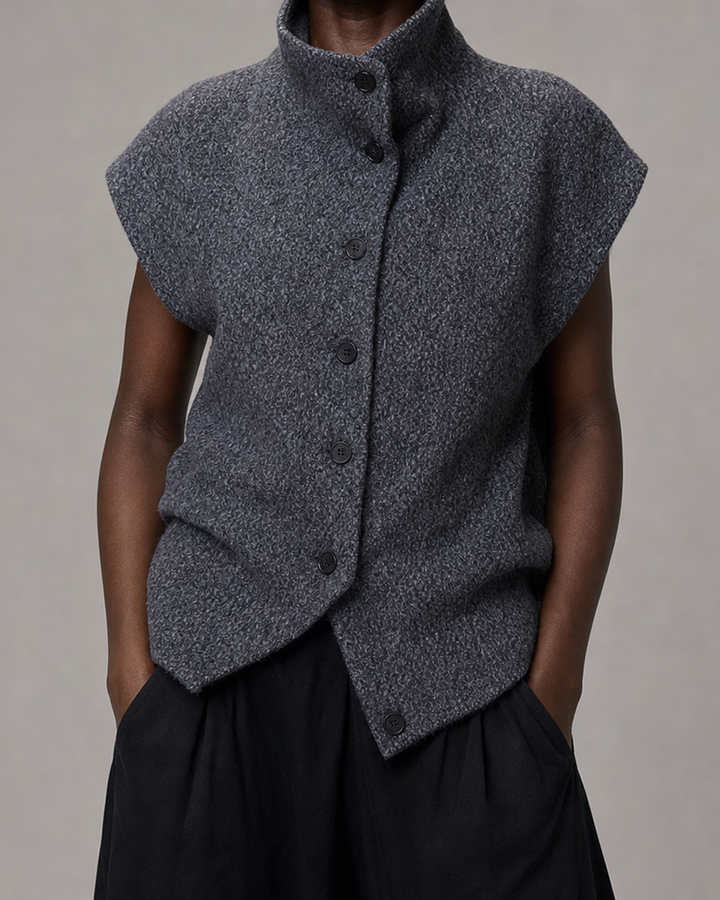 Jovita in Gray