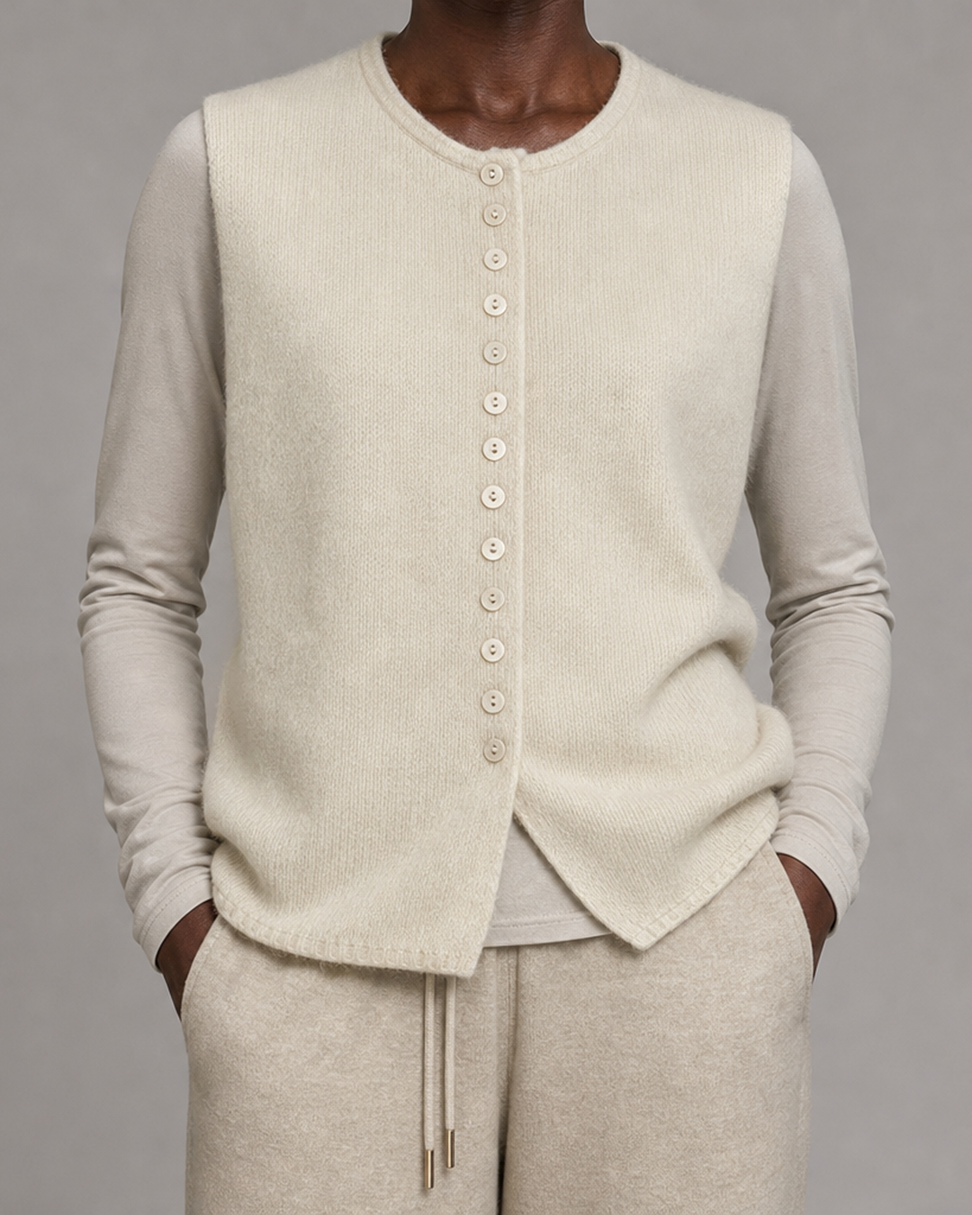 Bettina in Off-White