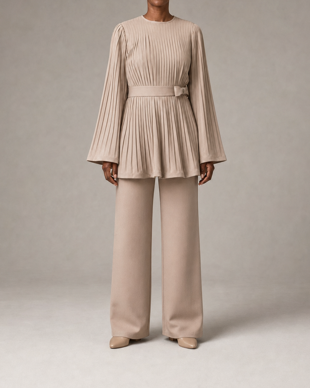 Evelina in apricot beige