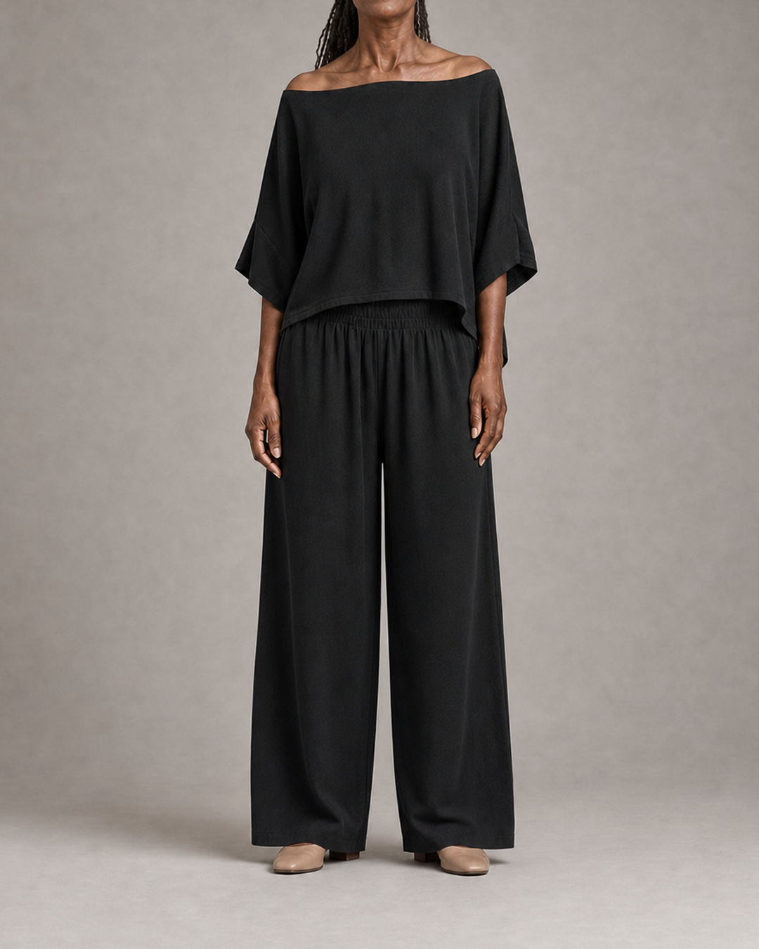 Amara in onyx black