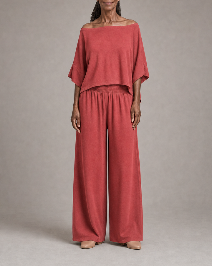 Amara in wine red