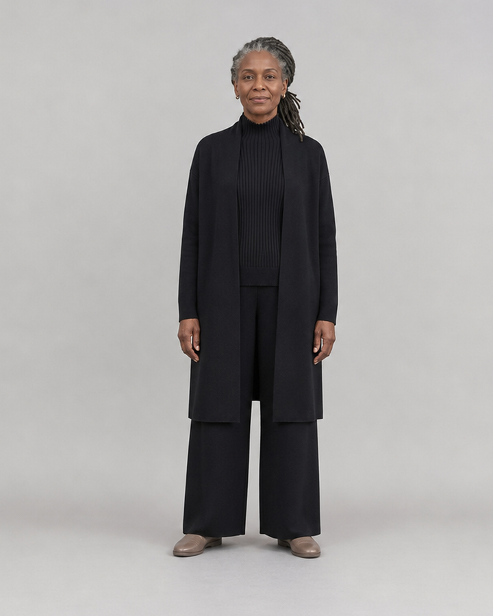 Aurelie in Black