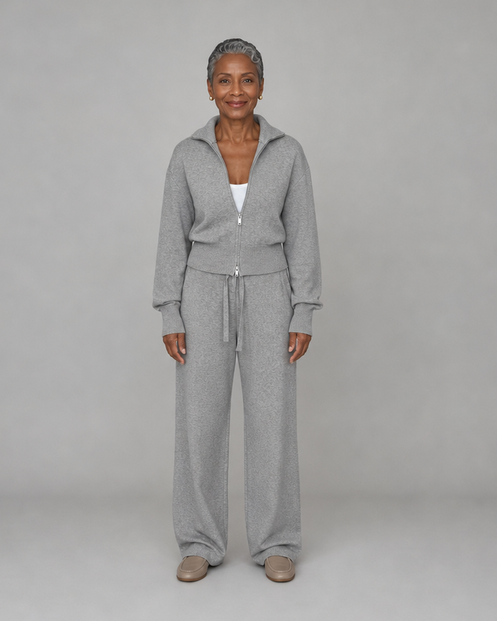 Eglantine in Gray