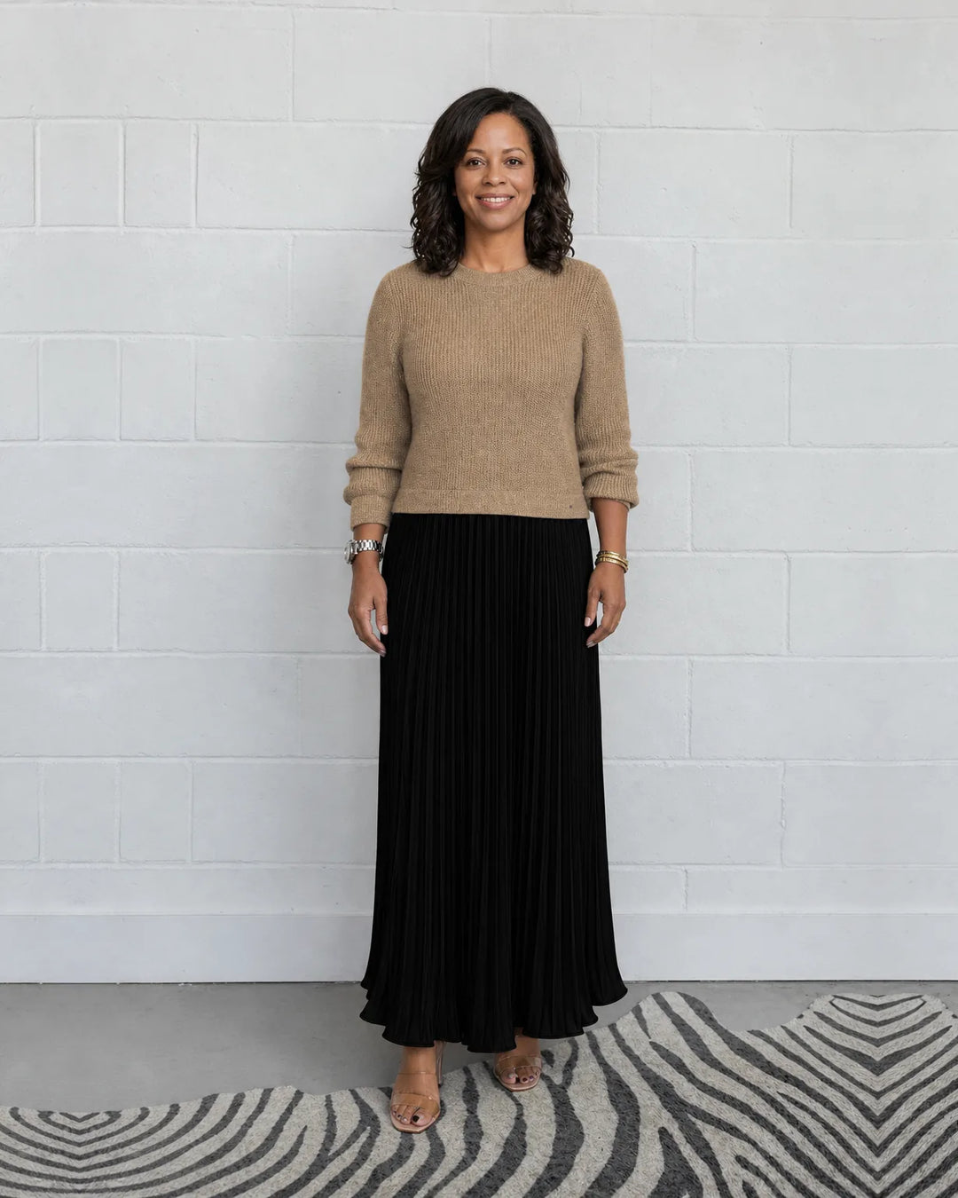 Claudia - Maxi dress with sweater and pleated skirt
