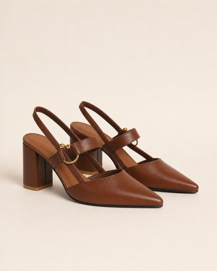 Cassie | Pumps With Strap And Gold Ring