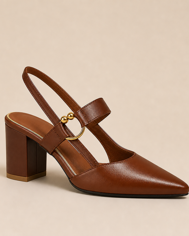 Cassie | Pumps With Strap And Gold Ring
