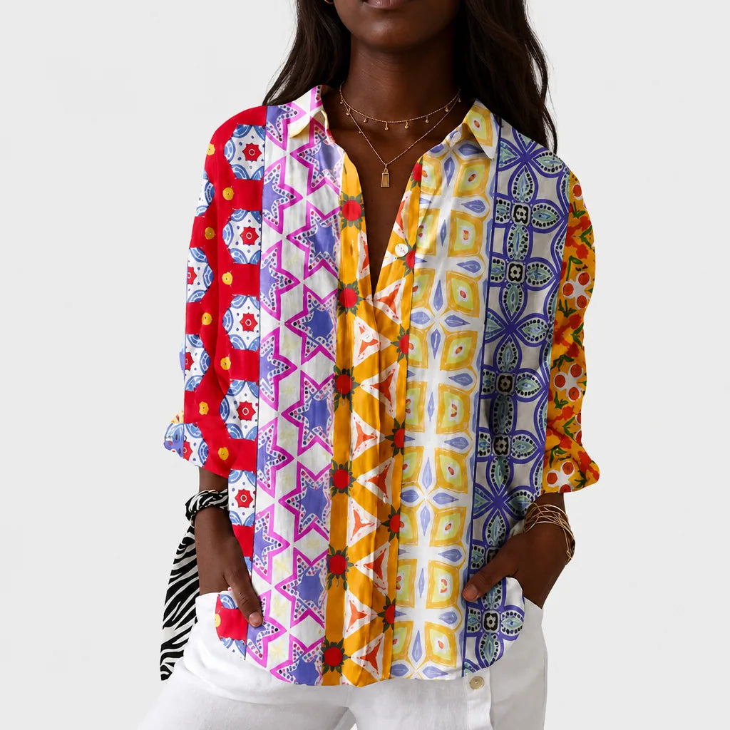Petra | Light and colorful blouse with print
