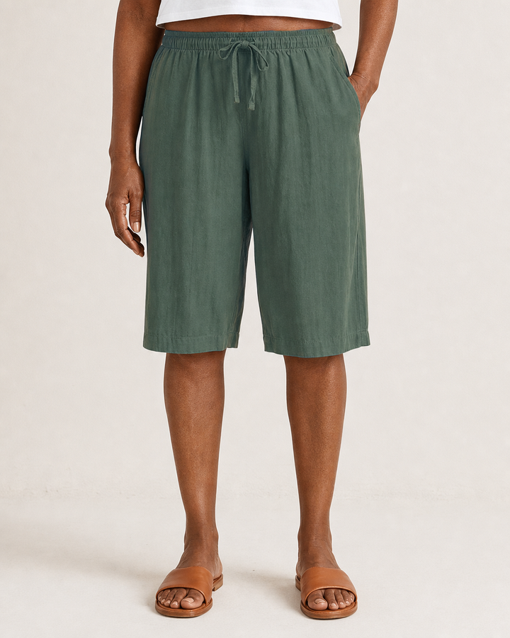 Dora | Elegant Breathable Summer Shorts — Green