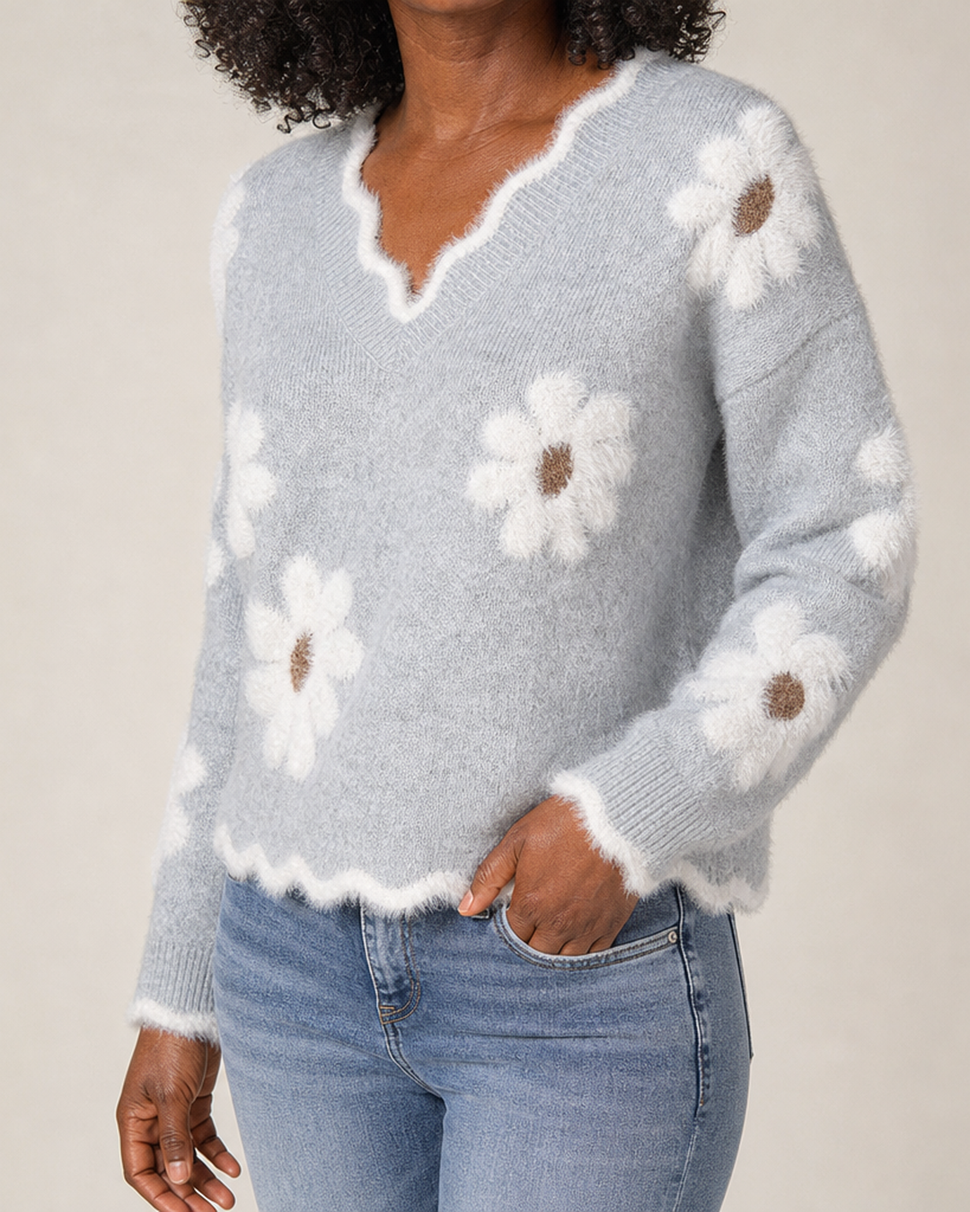 Clarissa | Floral Knit Scalloped V-Neck Sweater