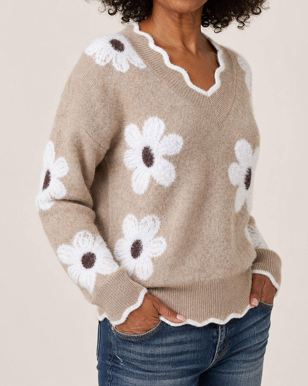 Clarissa | Floral Knit Scalloped V-Neck Sweater