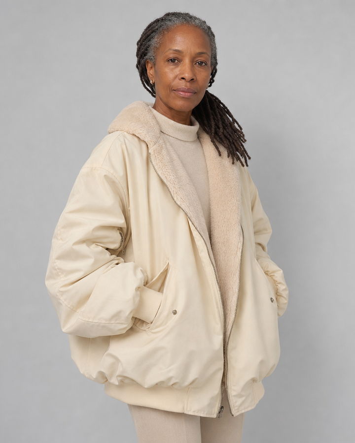 Cecilia in Beige, view 2