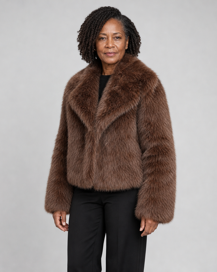 Selma in Brown, view 2