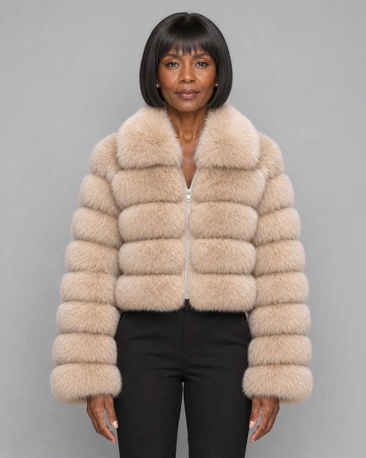 Oona in Beige