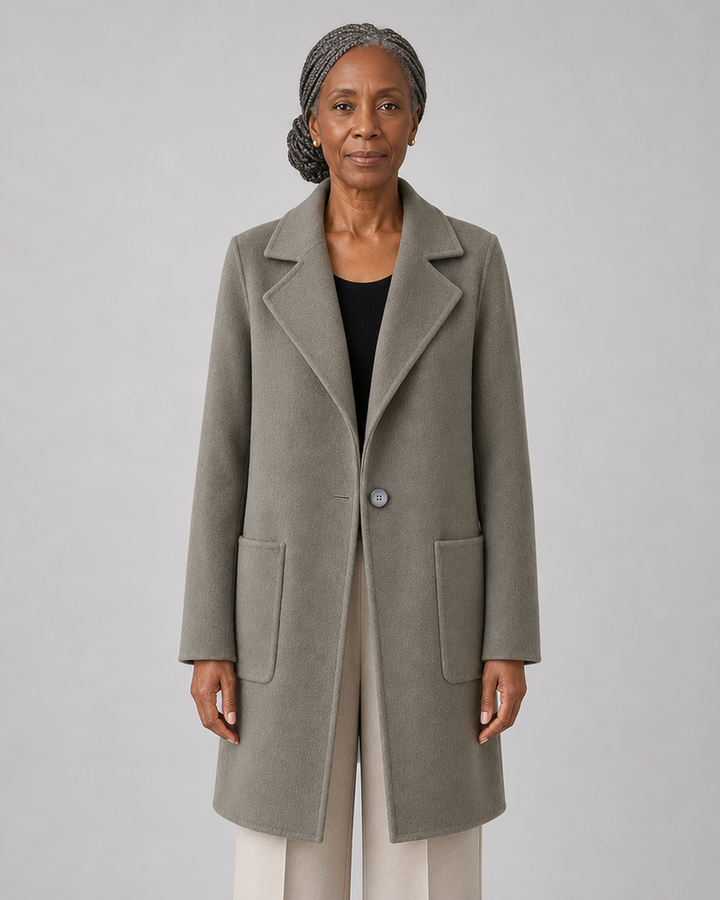 Lysandra in Olive