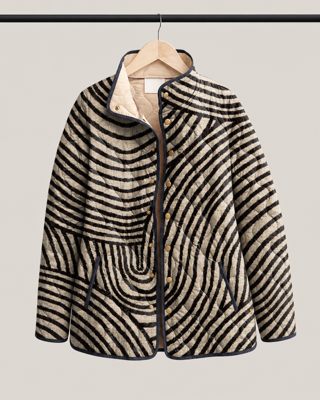 Inaya | Retro Hand-Drawn Circle Design Quilted Jacket