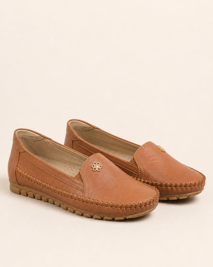 Lorraine | Stitched Flat Loafer