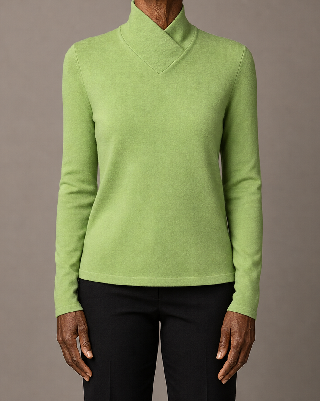 Beverley | Elegant Turtleneck Fit