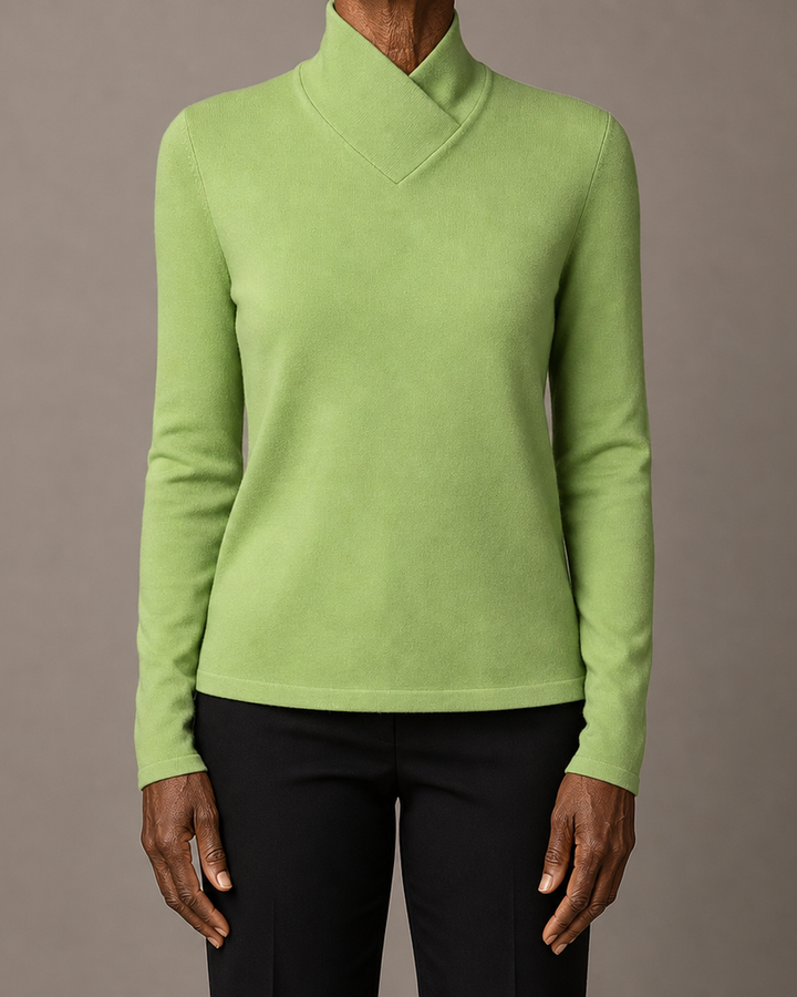 Beverley | Elegant Turtleneck Fit
