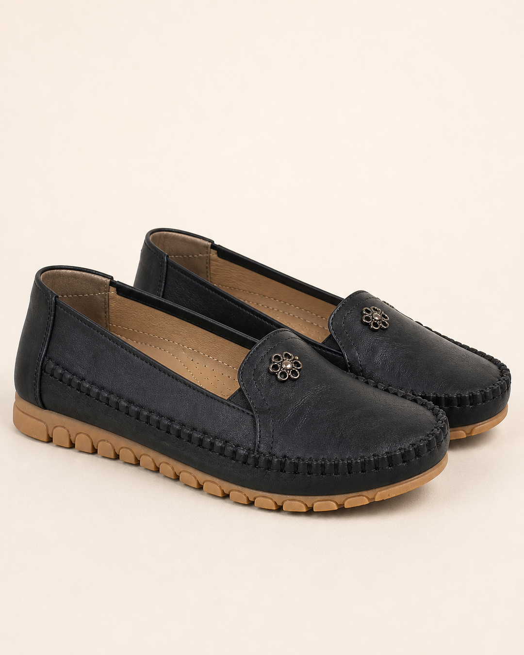 Lorraine | Stitched Flat Loafer