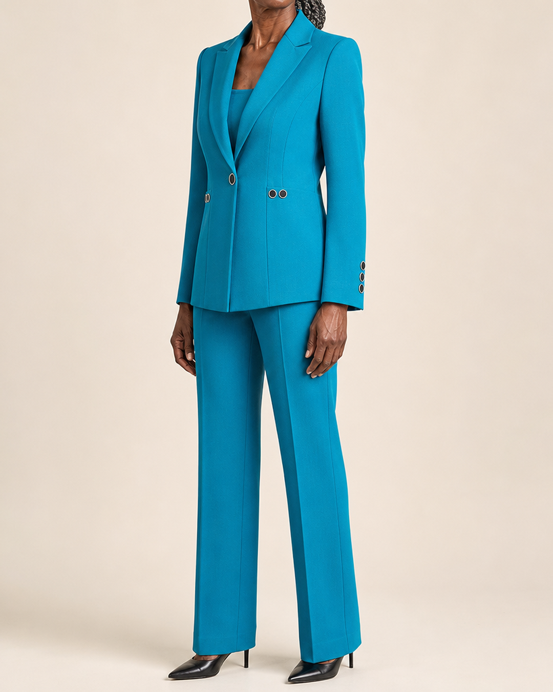 Lucille L'Élégance Tailored Power Duo Set