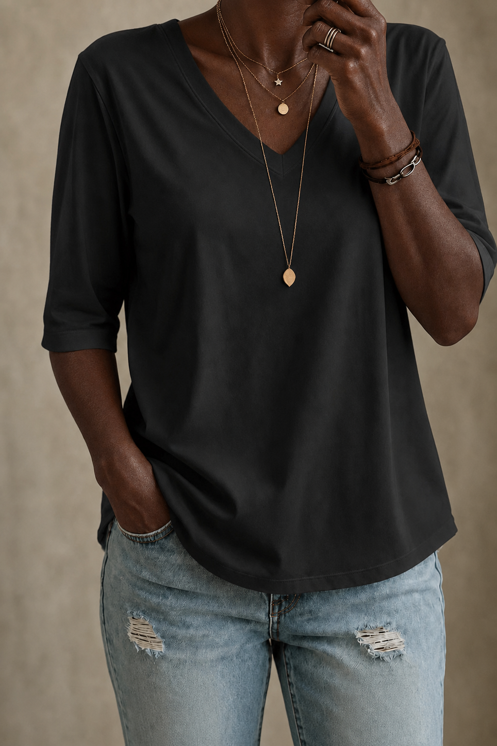 Monroe | Classic V-Neck Tee