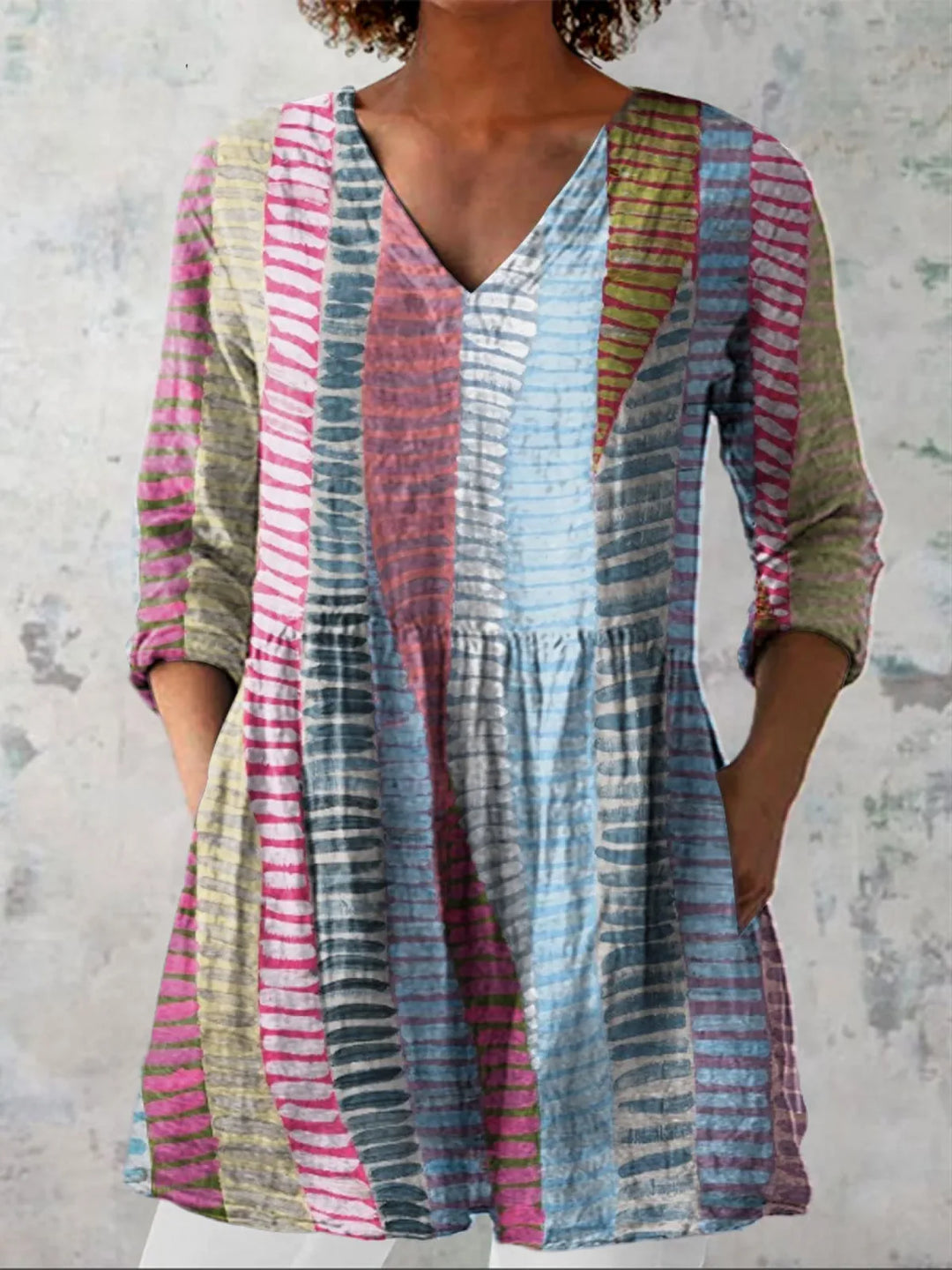 Yara | Long Blouse with V-Neck