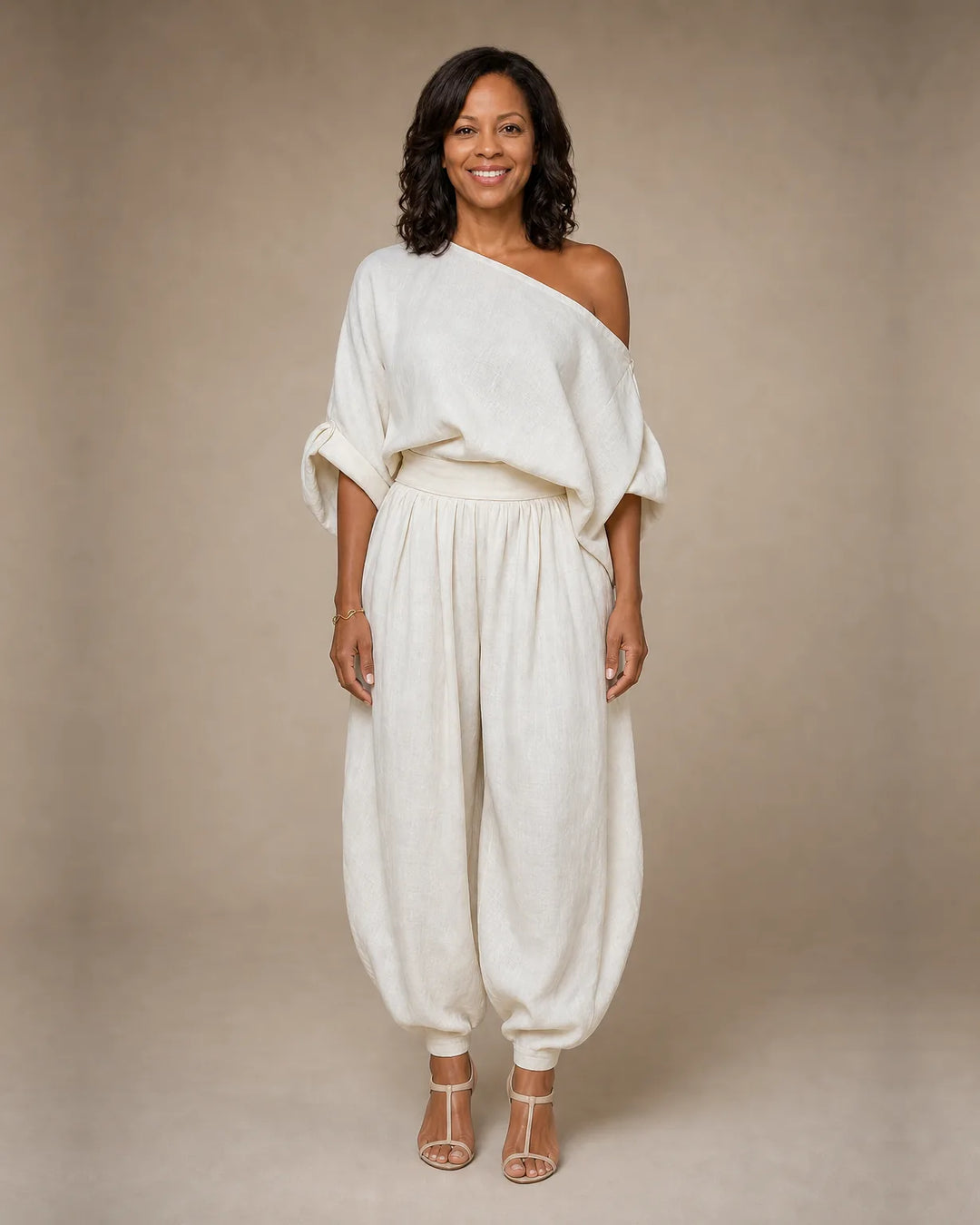 Kiara | Two-Piece Set with Off-the-Shoulder Design