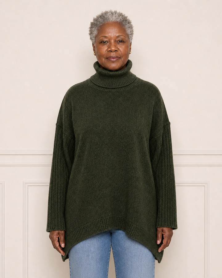 Oversized sweater met turtle neckline