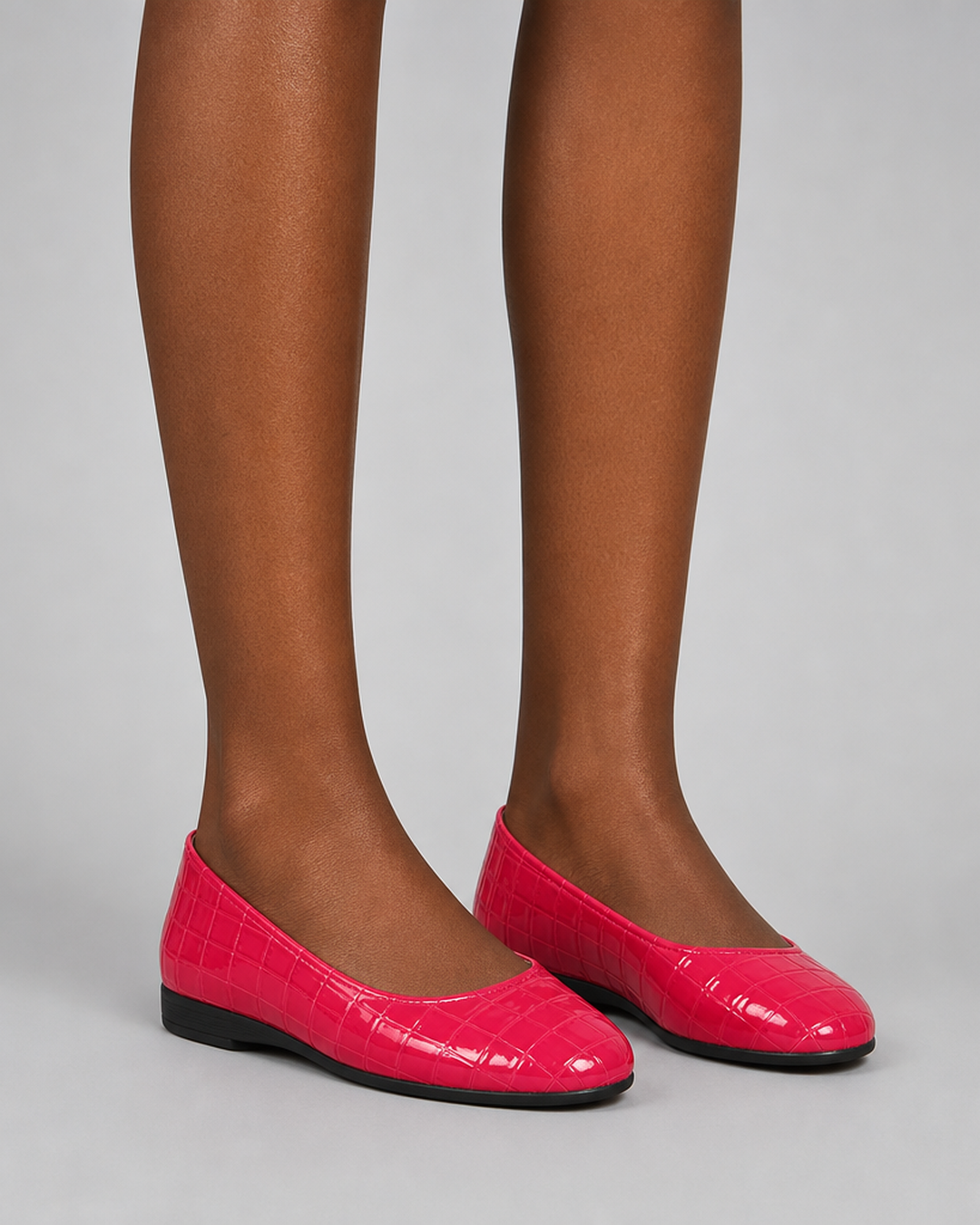 Isa | Glossy Low-Wedge Pumps