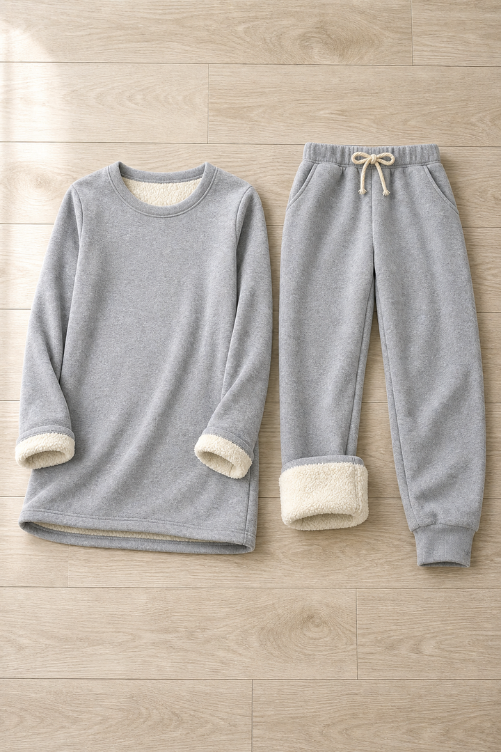 Thea in light gray