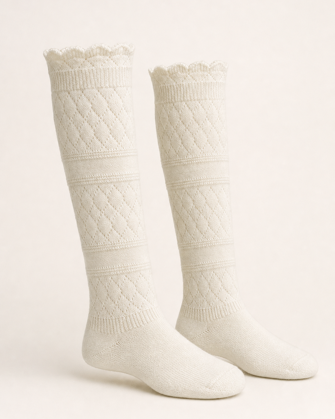 Pearl | Cable-knit Scalloped Knee-high Socks in cream