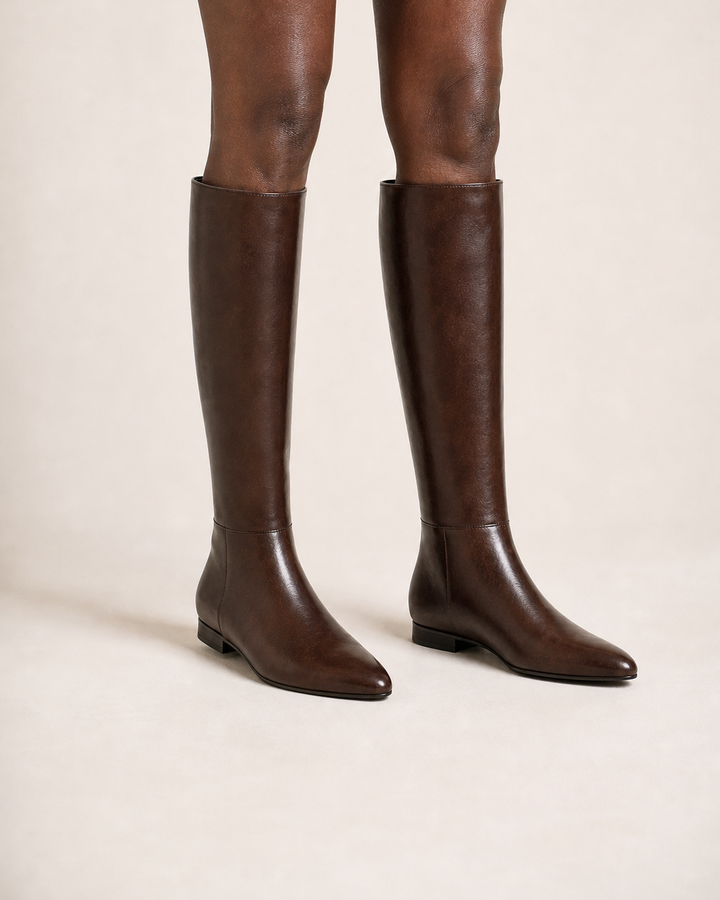 Gloria | Pointed-toe Flat Knee-high Riding Boot worn