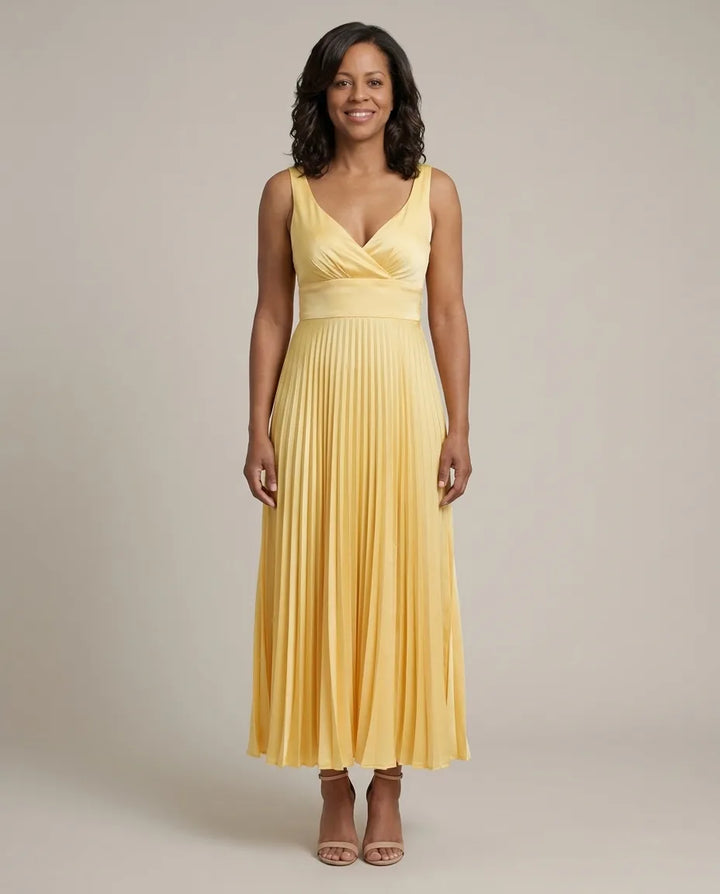 Quinn | Pleated V-Neck Maxi Dress
