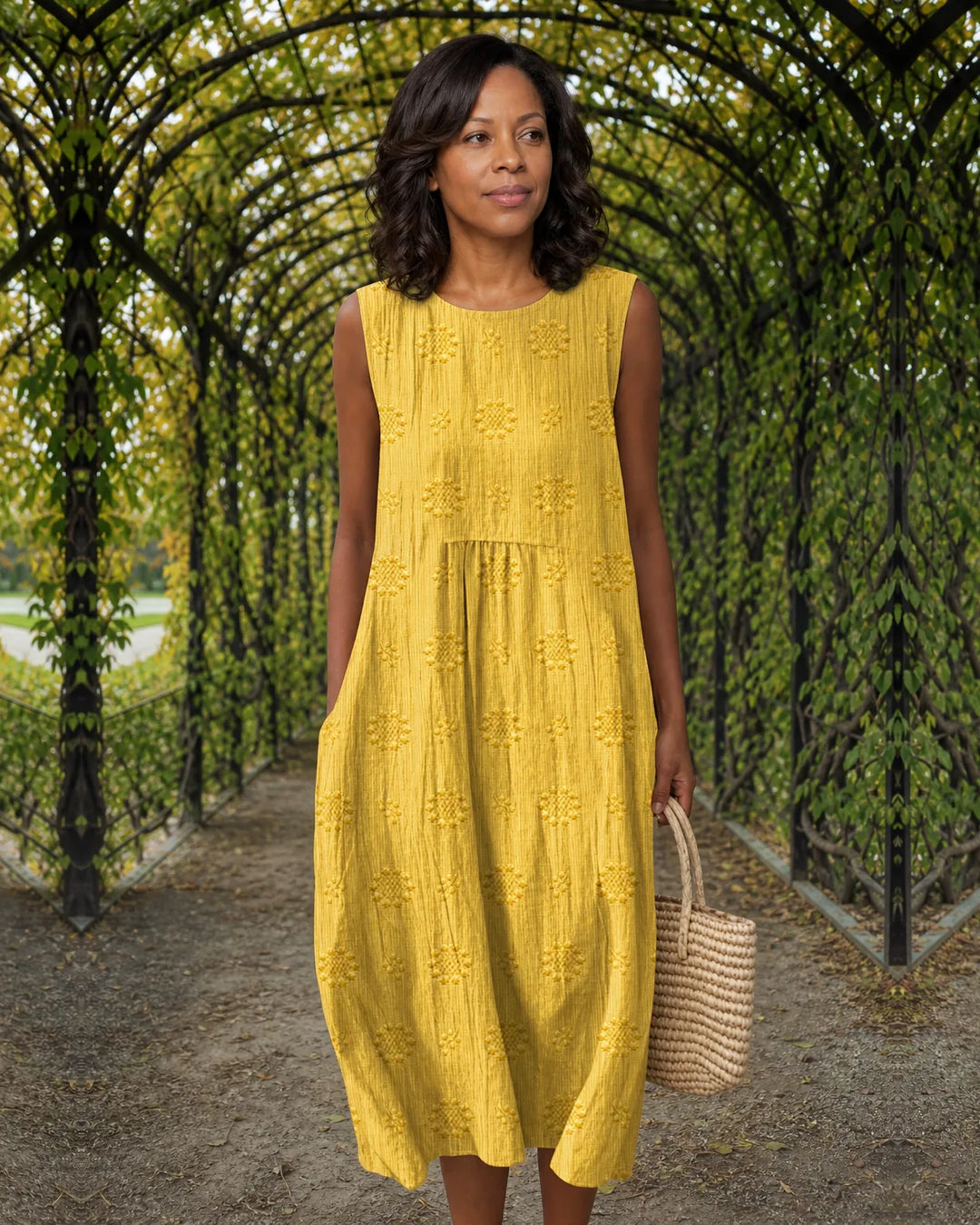 Aika | Eyelet Tiered Midi Dress